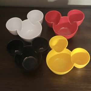 Disney Mickey Mouse set of bowls.